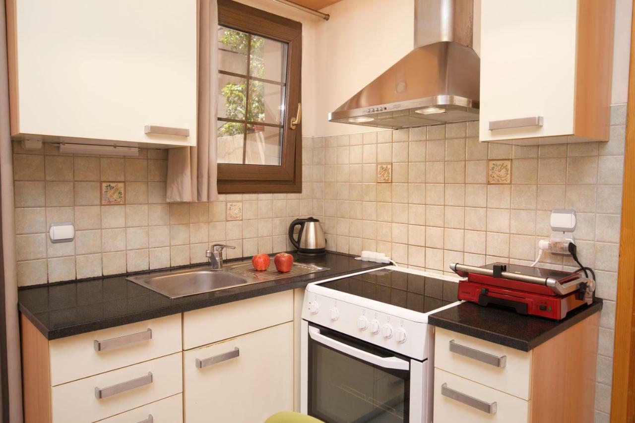 Dias Ground Floor Apartment Аргостоліон Екстер'єр фото