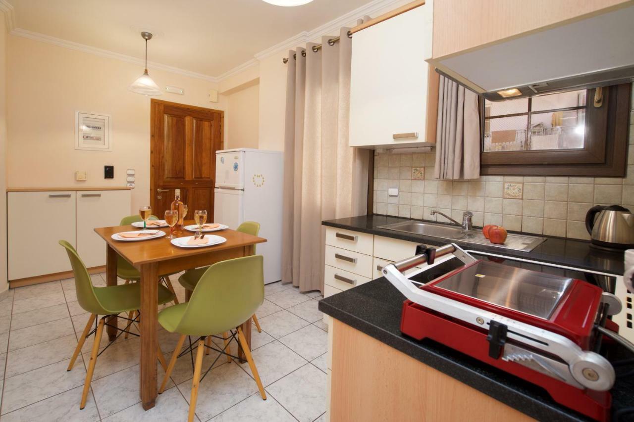 Dias Ground Floor Apartment Аргостоліон Екстер'єр фото
